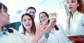 Qual pós-graduação escolher na área odontológica?